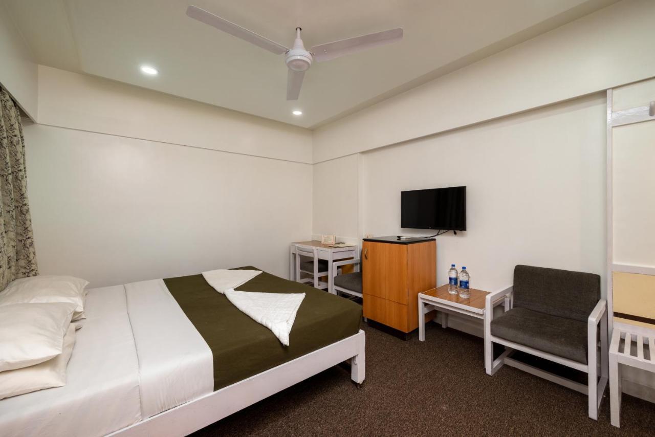 Hotel Balwas International มุมไบ ภายนอก รูปภาพ