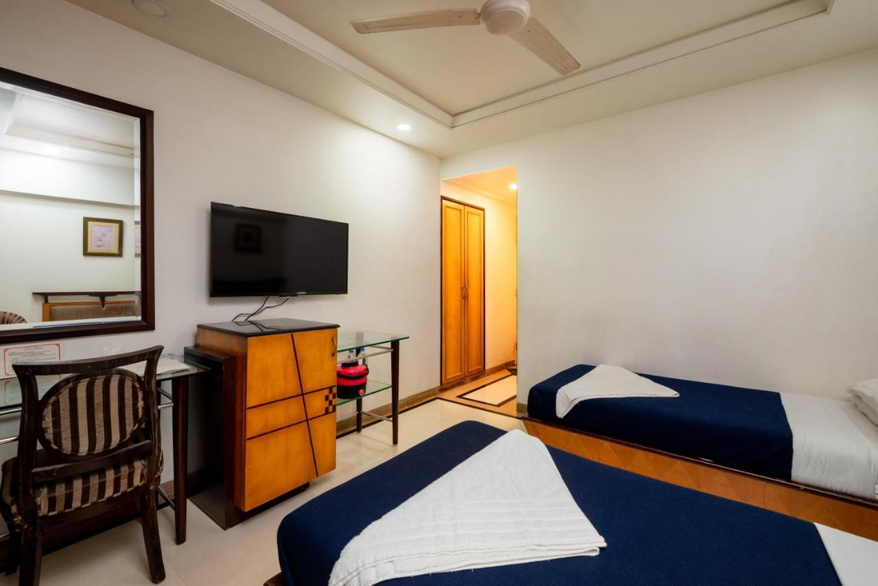 Hotel Balwas International มุมไบ ภายนอก รูปภาพ