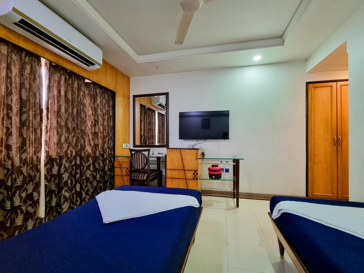 Hotel Balwas International มุมไบ ภายนอก รูปภาพ