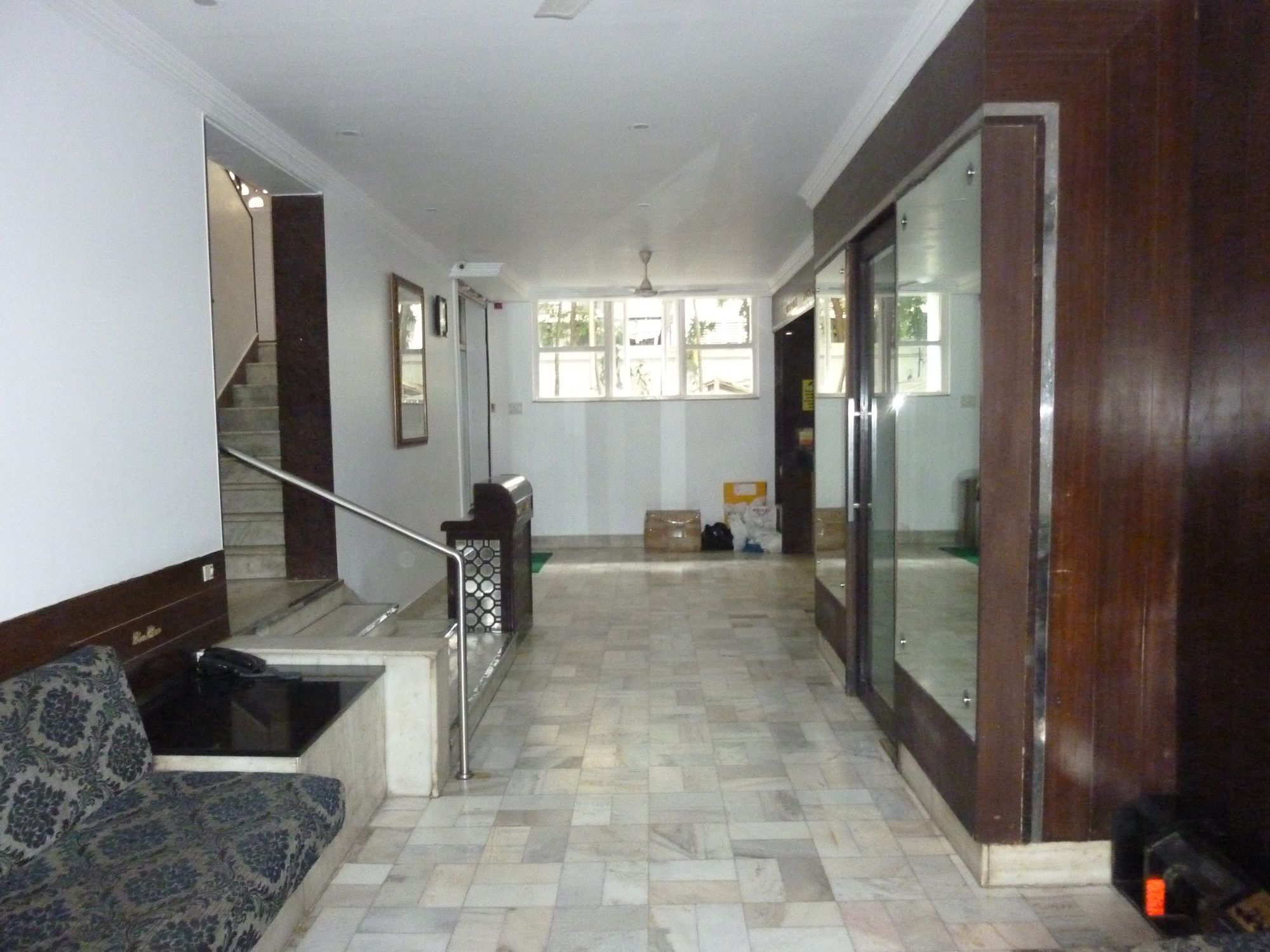 Hotel Balwas International มุมไบ ภายนอก รูปภาพ